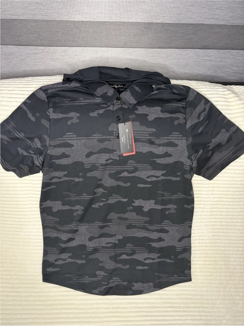 NWT TravisMathew Reggie Bush Showdown Stealth Camo Hooded Polo Shirt Medium M